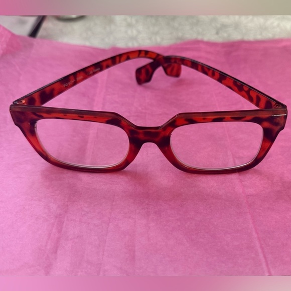 Tortoiseshell Women's Glasses - Picture 2 of 5